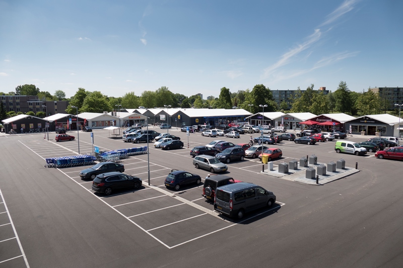 Winkelcentrum Anklaar parkeerplaats