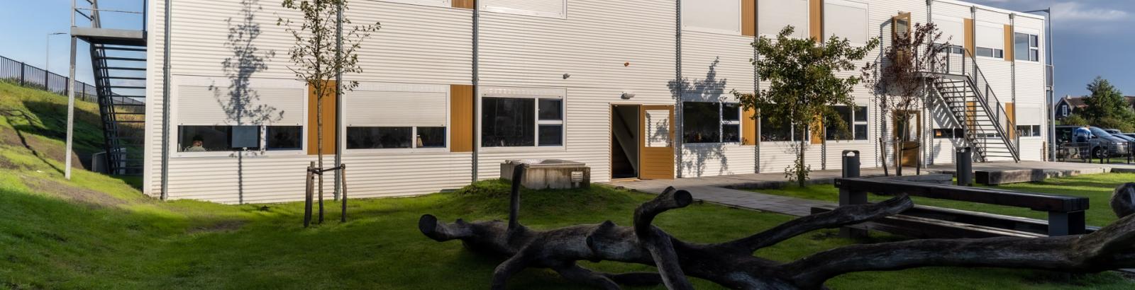 Tijdelijke huisvesting voor een school