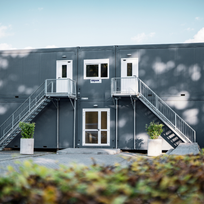 Tijdelijke school Griftland College_Algeco_voorkant